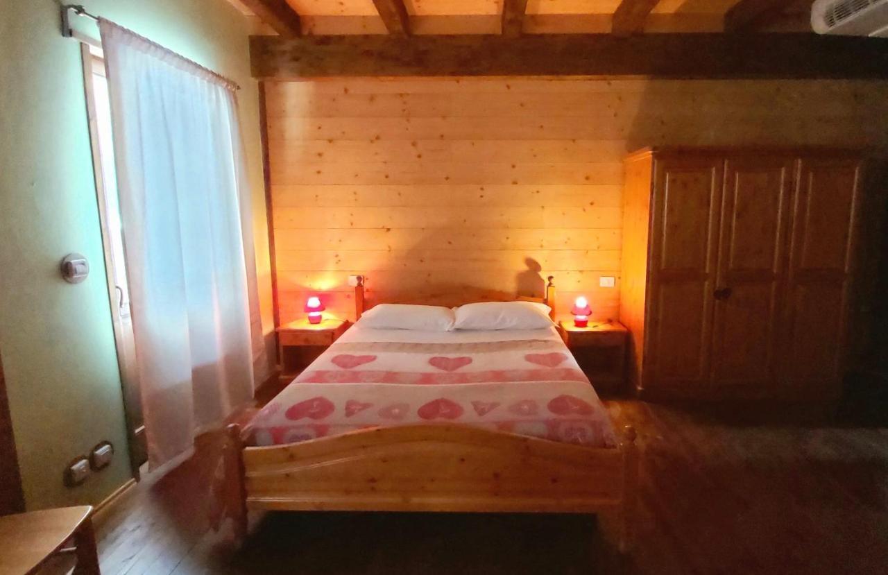 Chalet Rosa Dei Monti Piamprato ภายนอก รูปภาพ