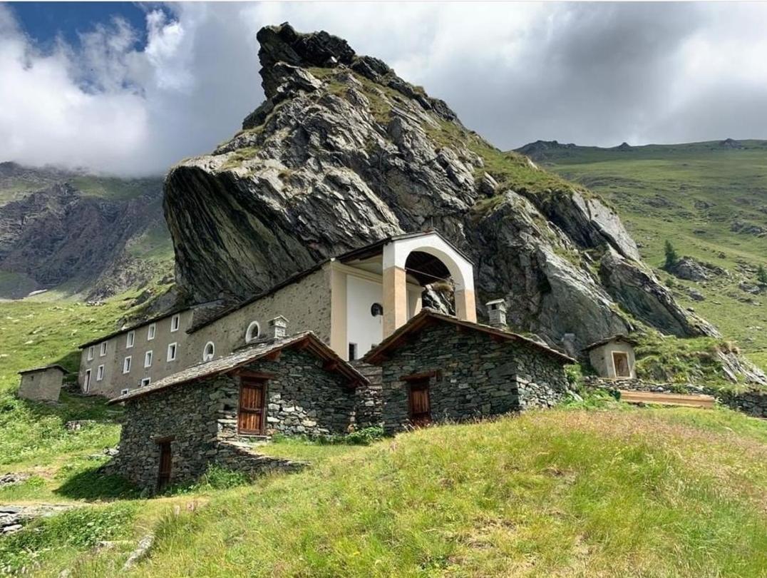 Chalet Rosa Dei Monti Piamprato ภายนอก รูปภาพ