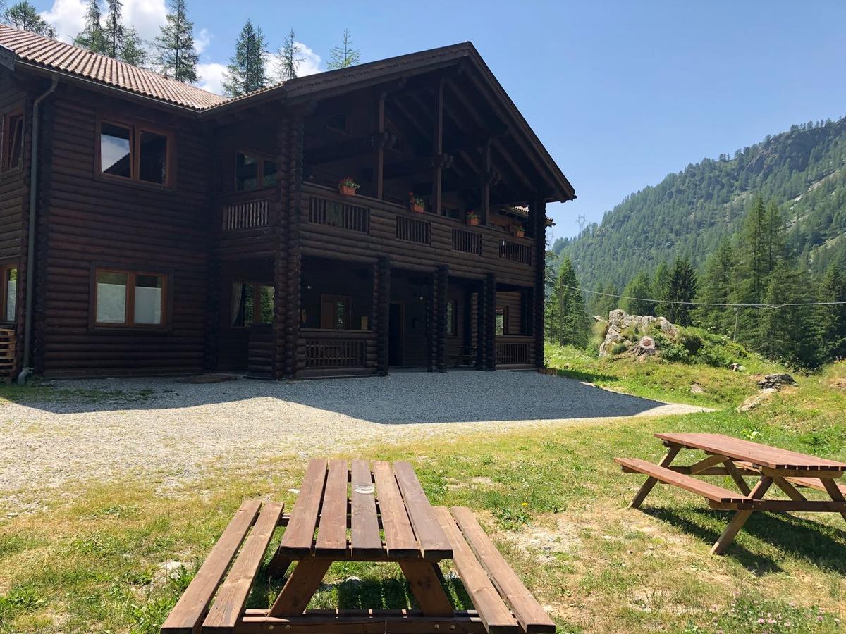 Chalet Rosa Dei Monti Piamprato ภายนอก รูปภาพ