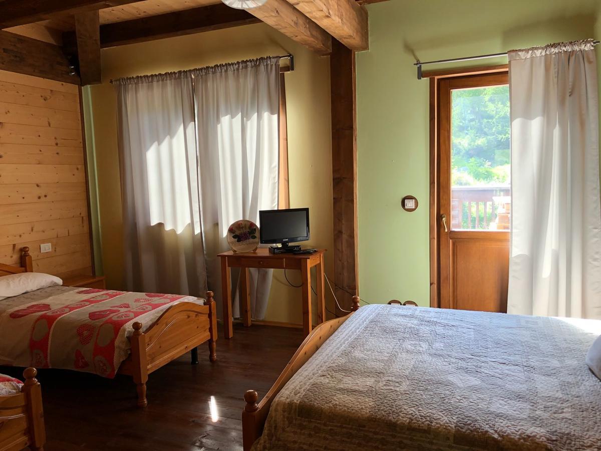 Chalet Rosa Dei Monti Piamprato ภายนอก รูปภาพ