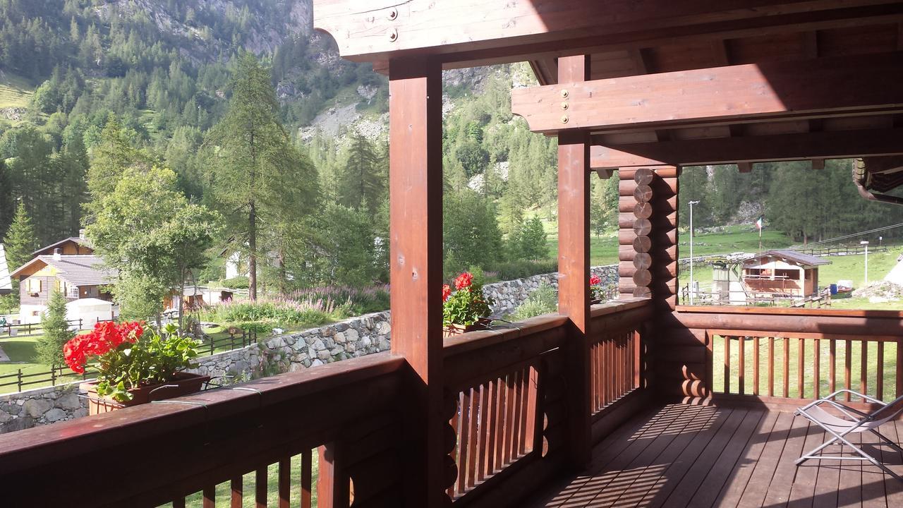 Chalet Rosa Dei Monti Piamprato ภายนอก รูปภาพ