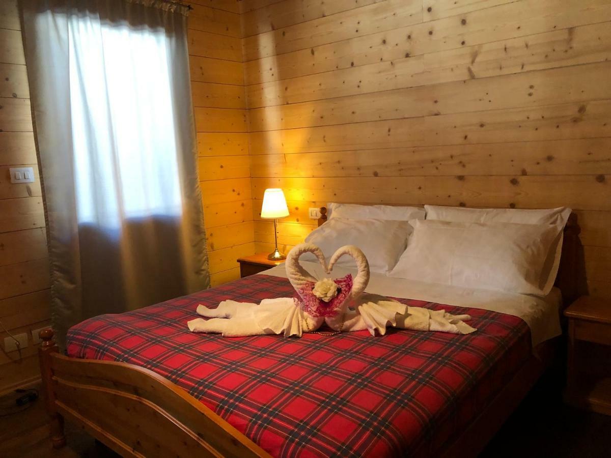 Chalet Rosa Dei Monti Piamprato ภายนอก รูปภาพ